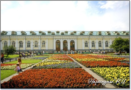 Московский Манеж. Манежная площадь в Москве - фотографии.  